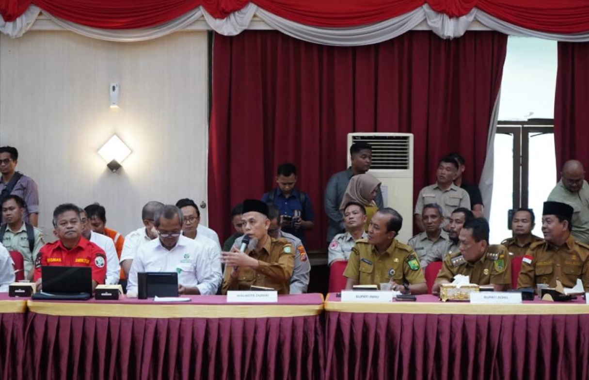 Rakor Karhutla Pemprov Riau Bersama BNPB, Wako H Paisal Sampaikan Aspirasi Masyarakat Terhadap Penanganan Bencana Banjir Rob